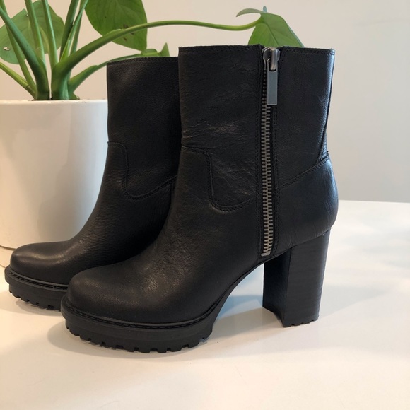 SOLD - Picture 3 of 6